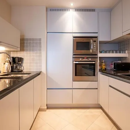 Lejlighed Marvelous With A Stunning View And Garage *